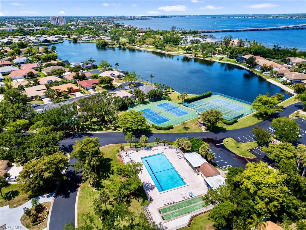 Caloosa Yacht & Racquet Club: Fort Myers’ Hidden Waterfront Gem